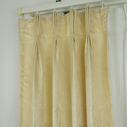 Golden Pagly Design Jacquard