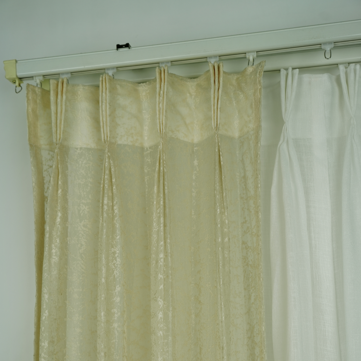 Textured Sheer Golden Color