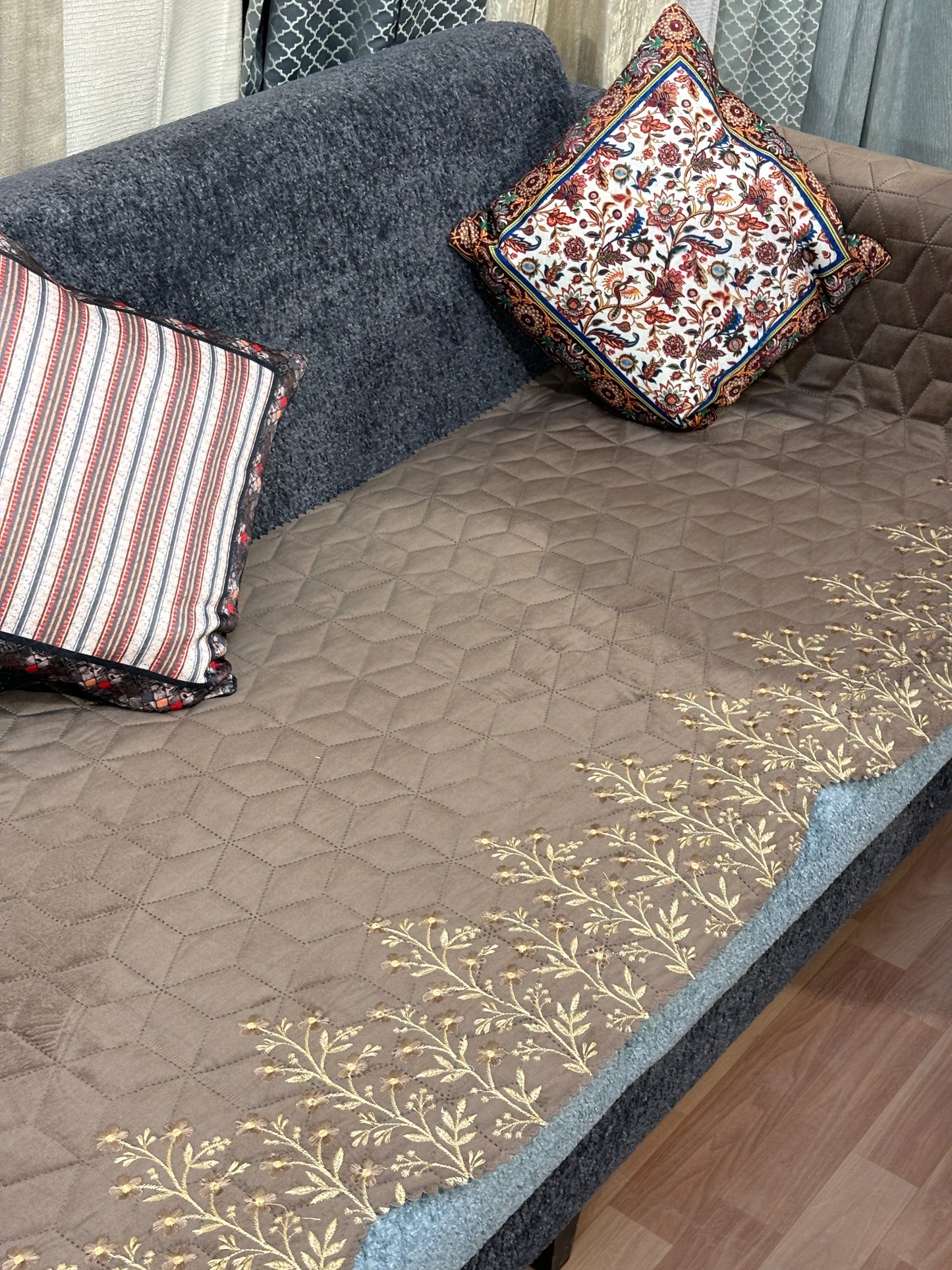 Daisy Sofa Cover